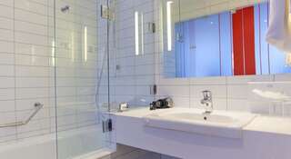 Гостиница «Парк Инн от Рэдиссон Аэропорт Шереметьево Москва» Химки Двухместный номер бизнес-класса с 1 кроватью или 2 отдельными кроватями-4